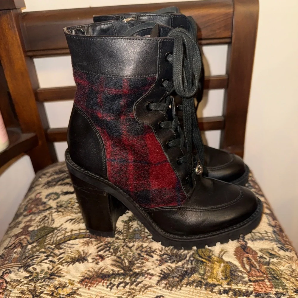 Coach Hartley Plaid Lace-Up Booties Black Leather & Red Wool Ankle Boots 7B